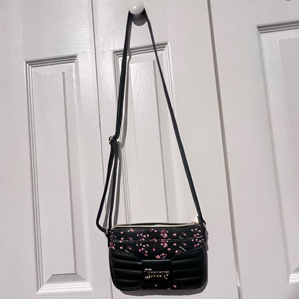 Juicy couture crossbody